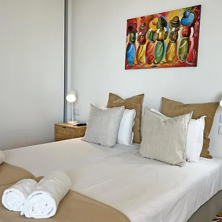 Lady Delmar Marina By Junto Ao Mar