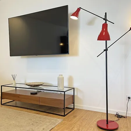 Lady Delmar Marina By Junto Ao Mar *